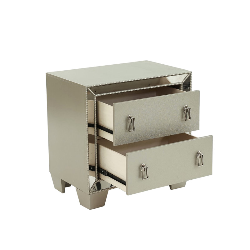 Table de chevet contemporaine argentée avec 2 tiroirs et design en miroir