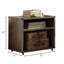 Table de chevet à 2 tablettes en aluminium avec garniture cloutée tendance et table de chevet pour chambre à coucher: Structure 2 tablettes attrayantes