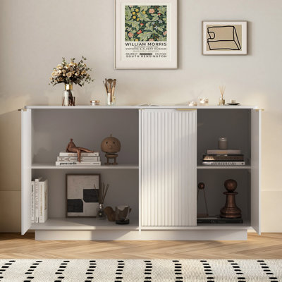 Buffet cannelé, crédence avec tablettes réglables