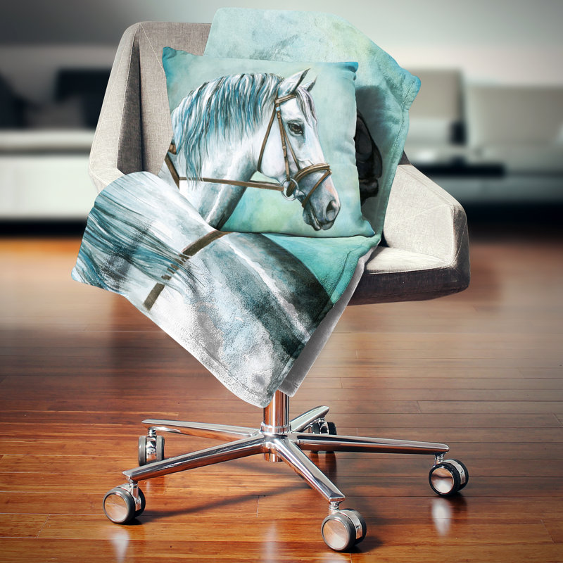 Cheval gris sur fond bleu - coussin imprimé animal, 16 po x 1 po, Coussin décoratif