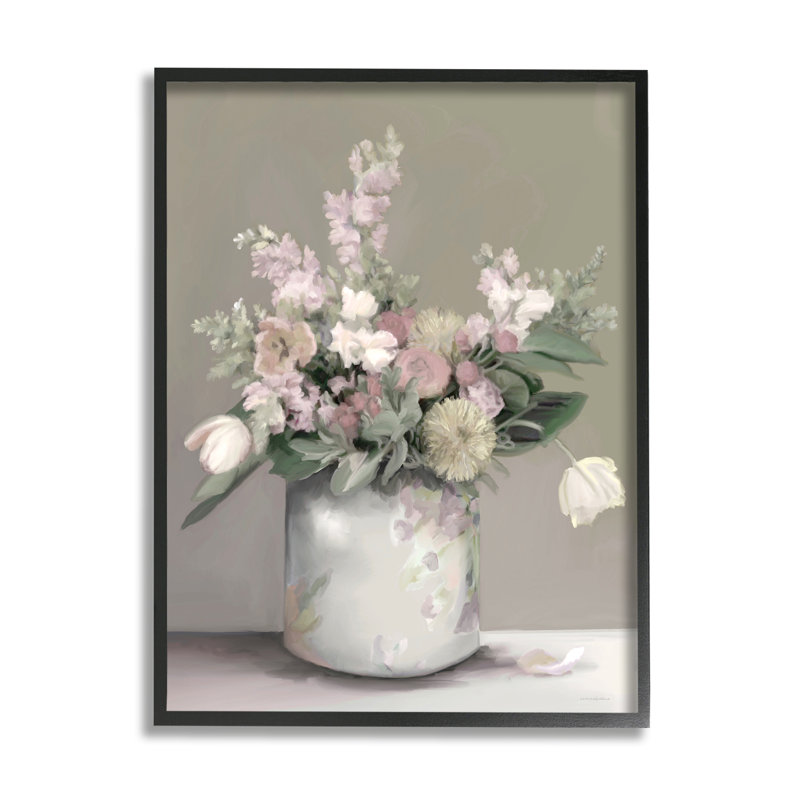 Bouquet de fleurs intemporel assorti, Giclée encadrée noir minuit, H 14 po x l 11 po x P 1,5 po