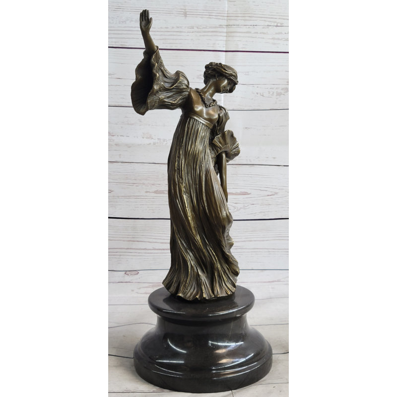 Figurine Crimmins Agathon Léonard Danseuse Chantant