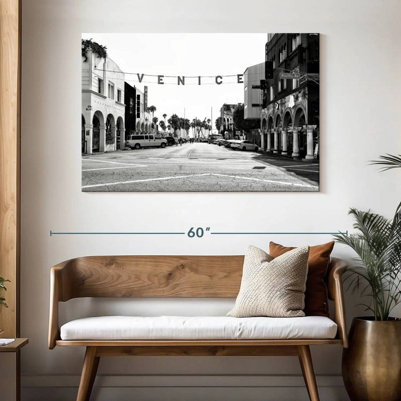Nicci Black California - Venice Pacific Avenue, H 32 po x l 48 po