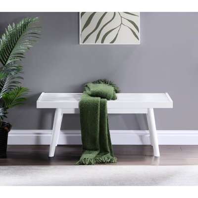 Le banc à lattes en bois massif blanc de 41,65 pouces de long - améliore le style de la chambre à coucher et du banc d'entrée, 41,65 po améliore l'attrait