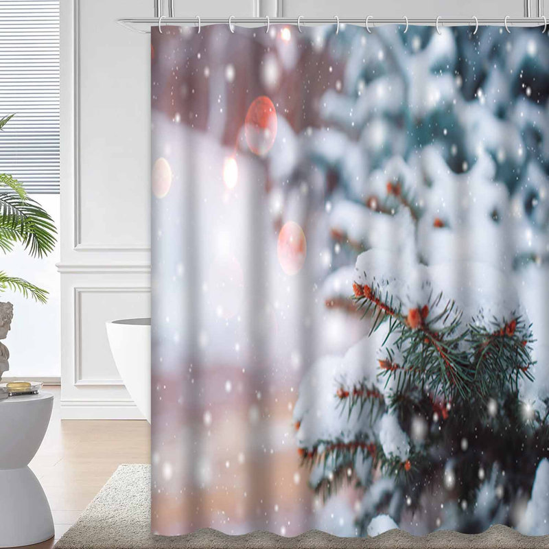 Rideau de douche Frosty Winter Pine Branches, L 72 po x l 78 po