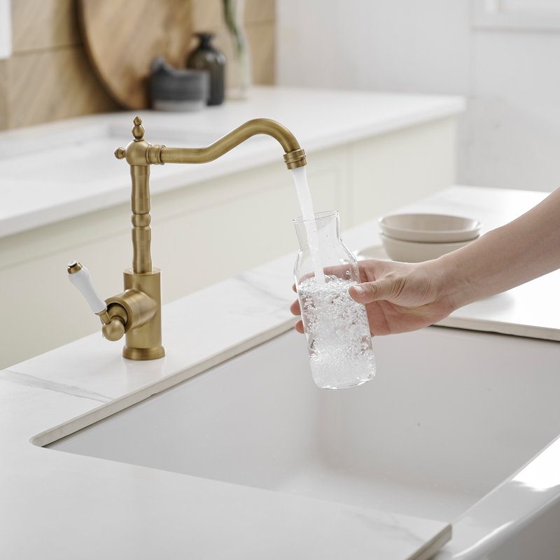 Single Handle Standard Kitchen Faucet Vessel Sink Faucet 360°Swivel One Hole Farmhouse Lavatory Vanity Faucet, Antique Brass