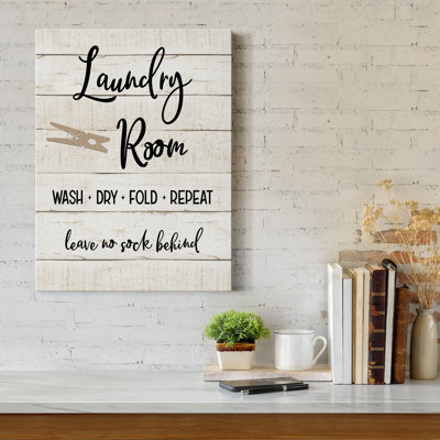 " Laundry Pin I "