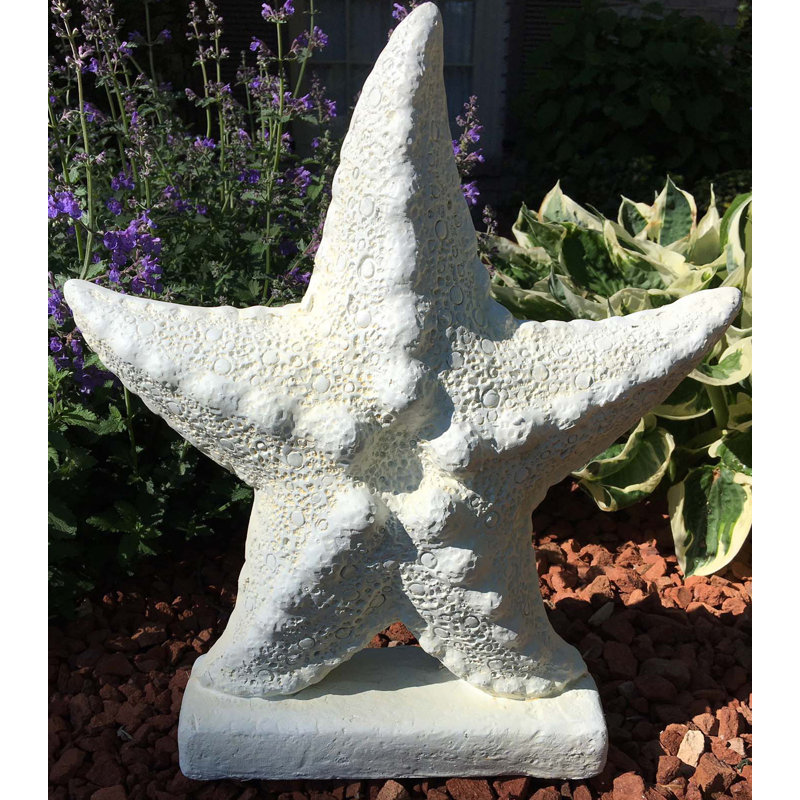 Oakes Animals UV Resistant Plastic Garden Statue