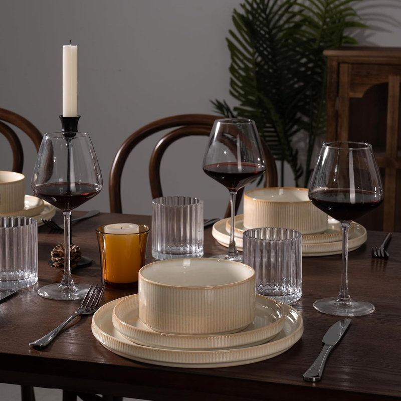 Famiware 18 Piece Dinnerware Sets, Service for 6, Cappuccino White
