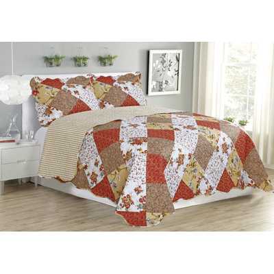 Jennifer Polyester Floral Quilt