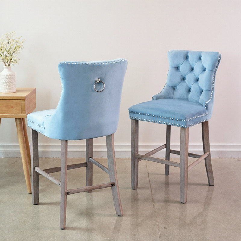 Ensemble de 2 tabourets de bar en velours moderne avec garniture cloutée noire, Light Blue