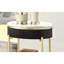 Table de bout élégante avec base en noyer foncé et tablette ouverte en faux marbre blanc