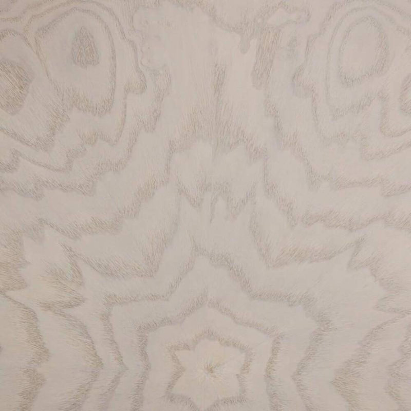 Kinsley Round Dining Table