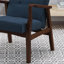 Fauteuil club Mid-Century moderne Kairan avec structure en bois-1744429800-1744429801