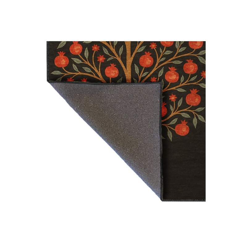 Tapis noir Mosso, 4'7" x 6'7"