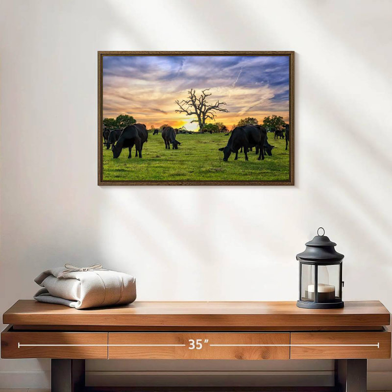 Pâturages Aberdeen Angus, 19 po x 13 po, Cadre flottant en noyer