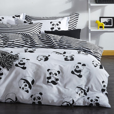 Luxury Double Quilt Cover Set, Black & White, 86.6 x 86.6 inches | 65% Cotton / 35% Polyester, 120 Thread Count | Machine Washable, Button Closure for Duvet & Envelope Pillowcase | Elegant Design for Cozy Bedrooms