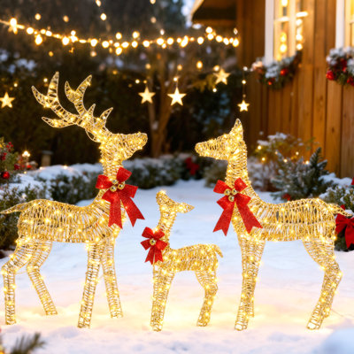 Décoration de Noël de cerf illuminé pour l'extérieur, famille de rennes illuminés en rotin doré de 4,5 pi avec 350 DEL