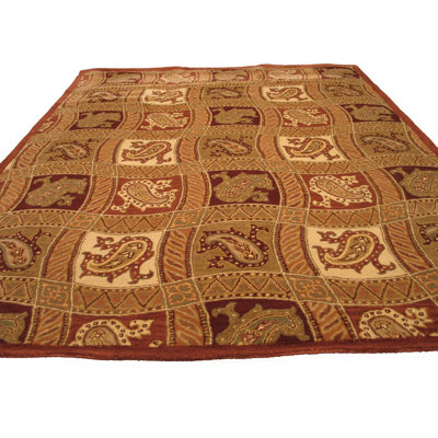 Hand Tufted Wool Area Rug in Pink