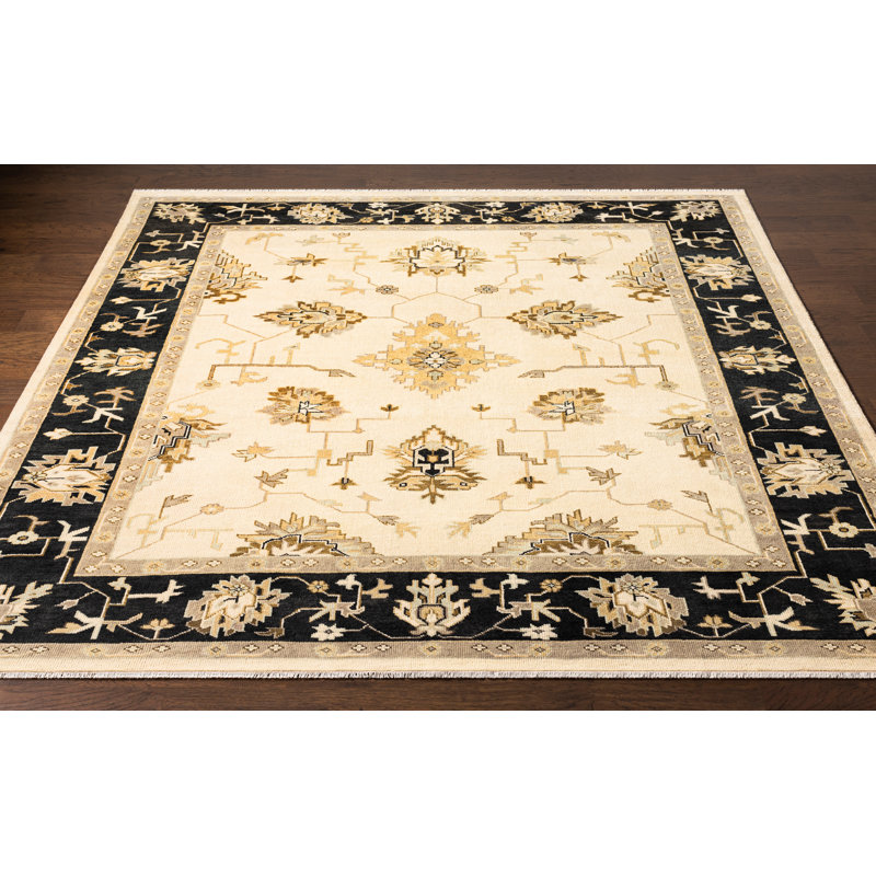 Visconti Wool Oriental Indoor Rug, Rectangle 3'6" x 5'6"