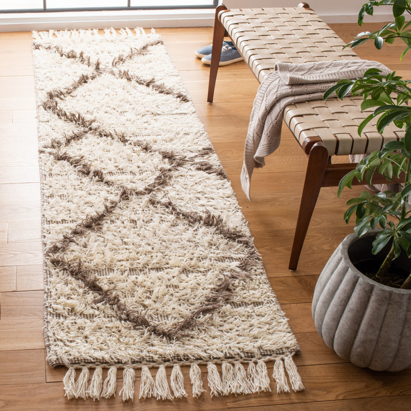 Peeples Hand Woven Wool Geometric Rug, Runner 2'3" x 8'