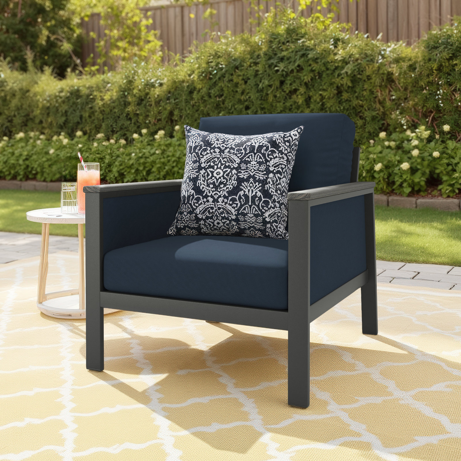 Townsend Sunbrella® Patio Lounge Chair, Canvas Navy, Black/Canvas Navy