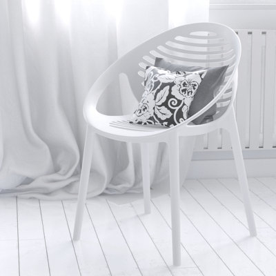 Chaise de patio empilable Gravely