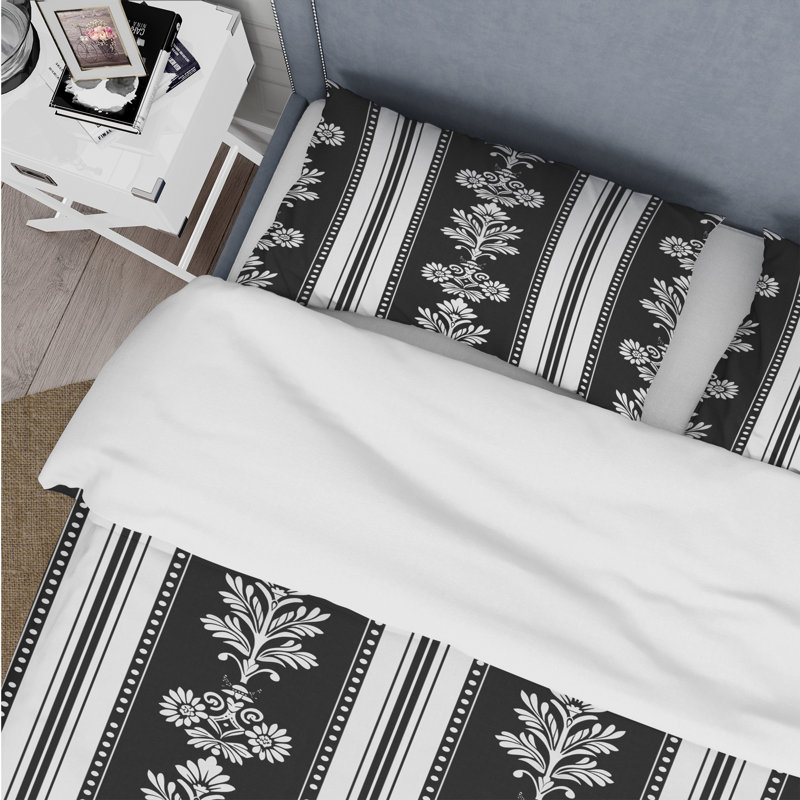 Ensemble de housse de couette noir et blanc simple à fines rayures IV - Traditional