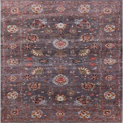 Tapis brun à motif oriental