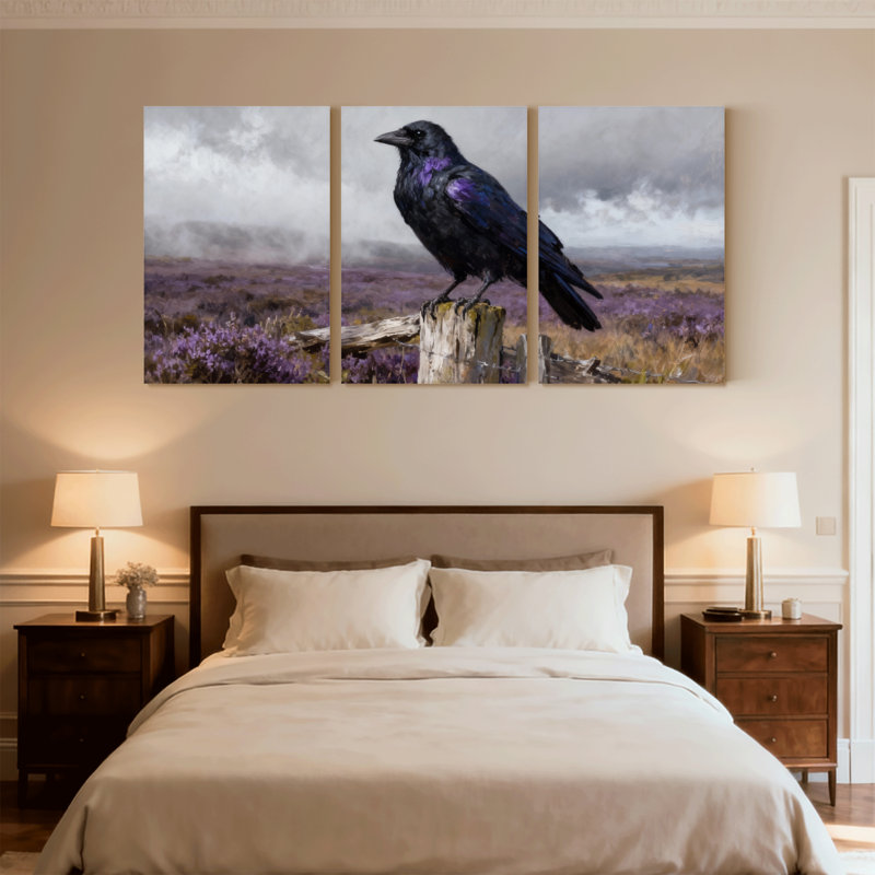 Oiseaux Corbeau perché sur une souche dans un champ mauve, ensemble de 3 impressions sur toile, H 24 po x l 48 po