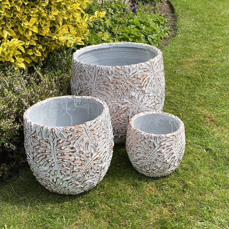 Aarin Concrete Pot Planter
