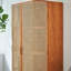 Armoire de rangement en bois et rotin