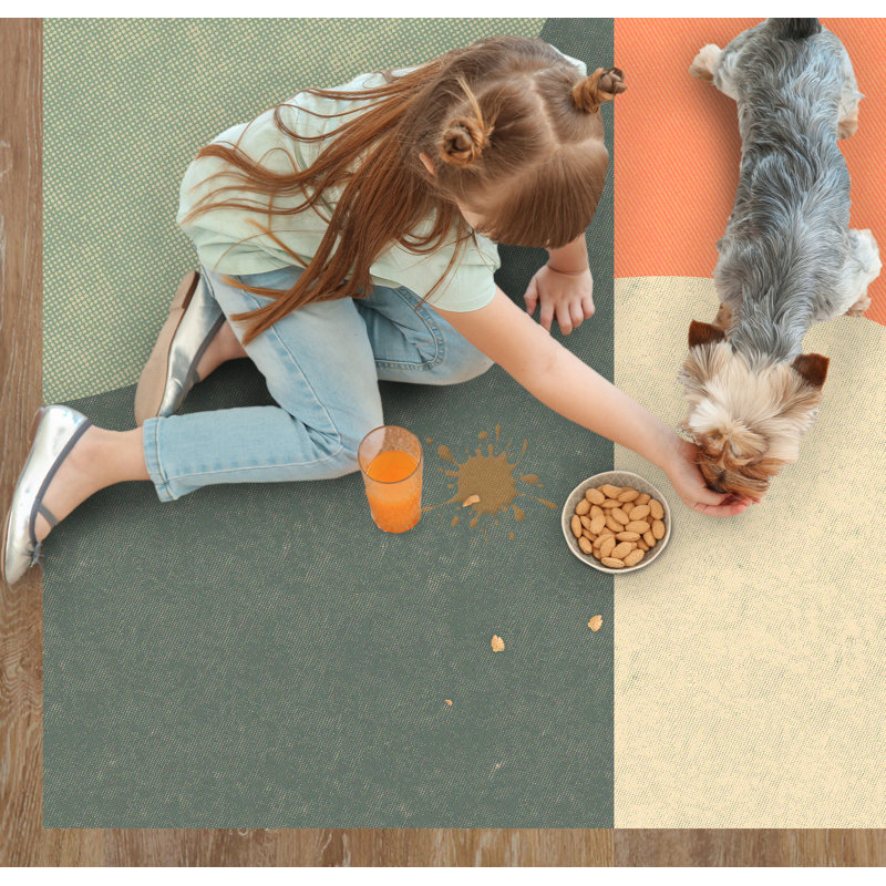 Gurnee Vinyl Machine Printed Area Rug, Rectangle 4'4.4" x 6'6.7"