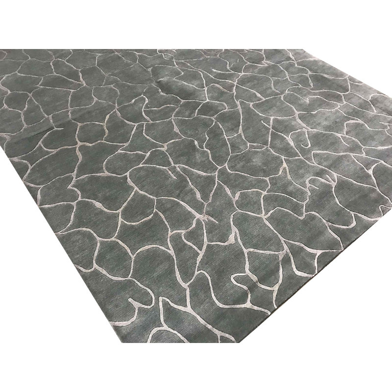 Himalayan Abstract Area Rug in Gray