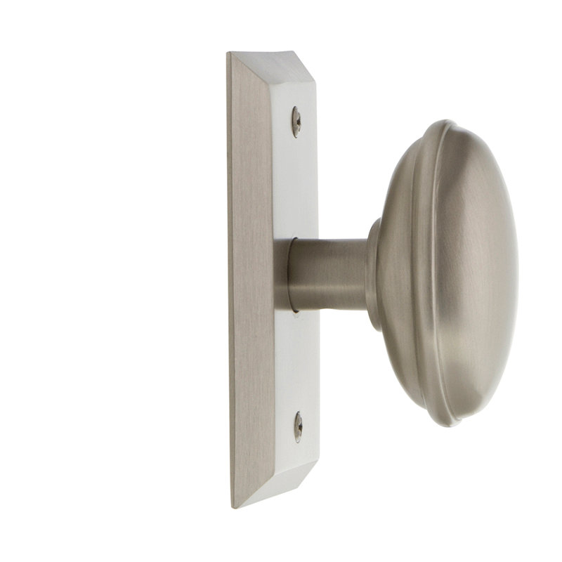 Studio Plate with Homestead Door Knob, Satin Nickel