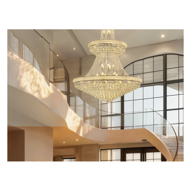 Lustre moderne en cristal 48 po avec finition chromée pour hauts plafonds