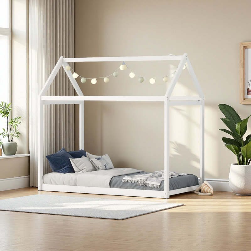 Lit simple en bois, Blanc