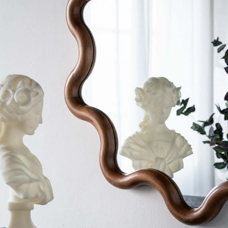 Miroir d'appoint en bois avec cadre unique