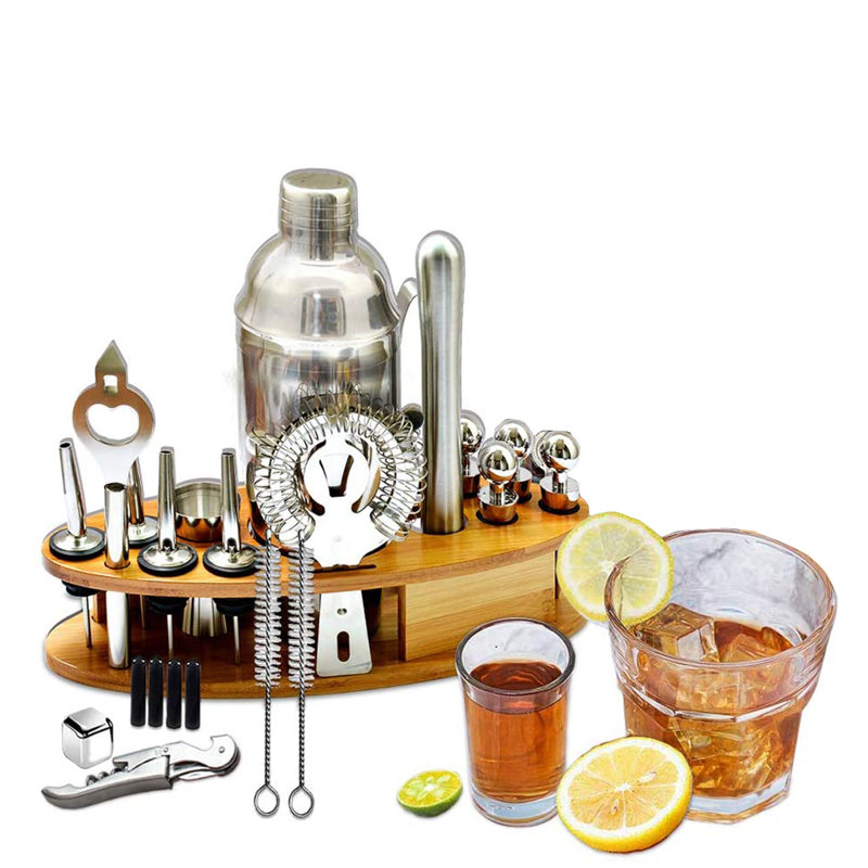 Ensemble d’outils pour le bar