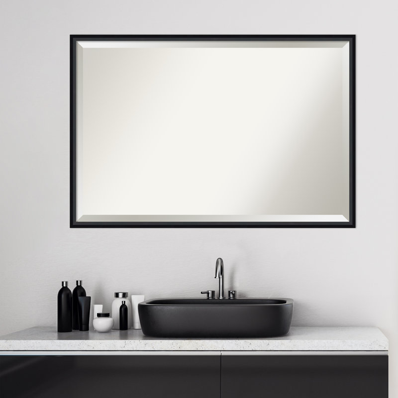 Miroir de salle de bain Mettawa, Noir satiné, 25,25 po x 37,25 po