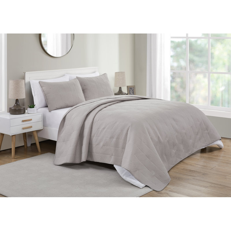 Amarianna Polyester Geometric Shapes Quilt, Queen Quilt + 2 Standard Shams, Taupe