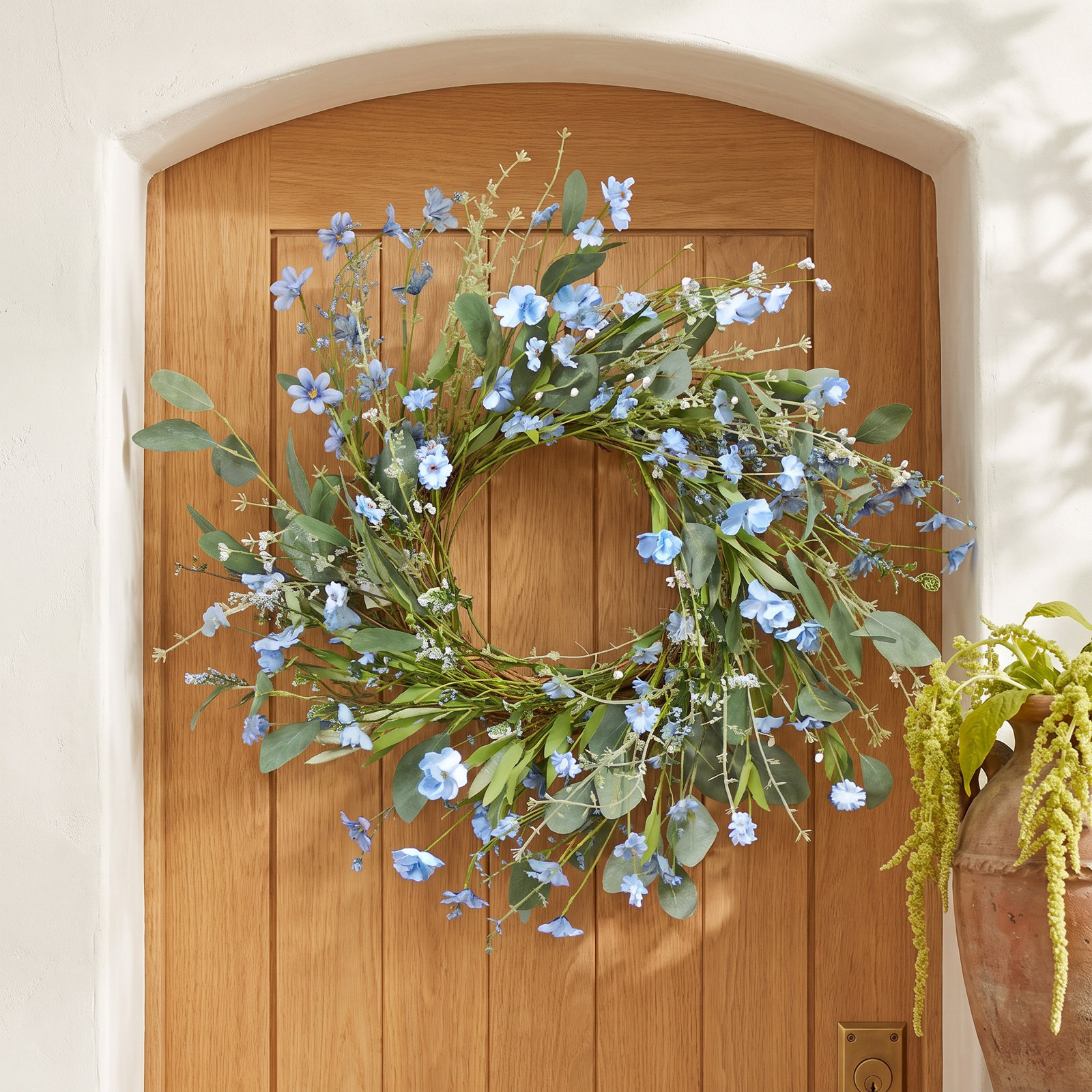24" Spring Blue Floral Wreath