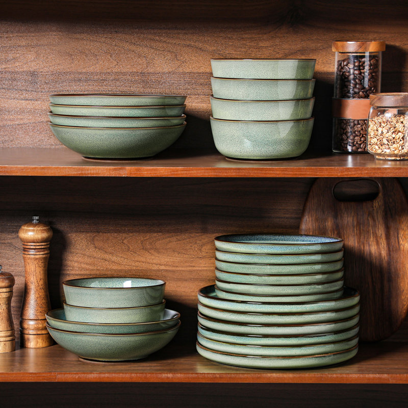 Dinnerware - Service for 6, Green