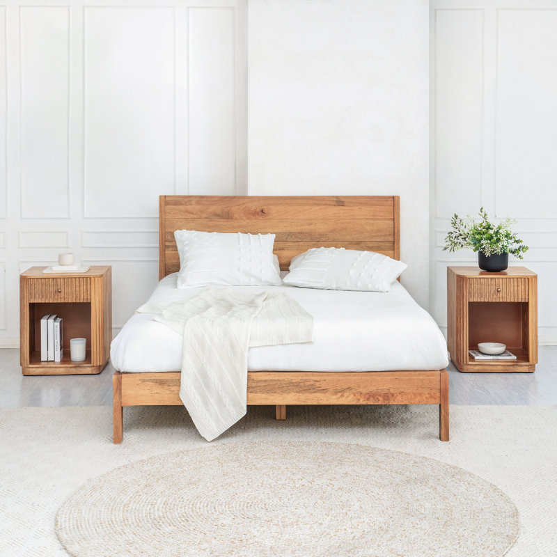 Stiles Solid Wood 20" Nightstand, Mid Tone Honey