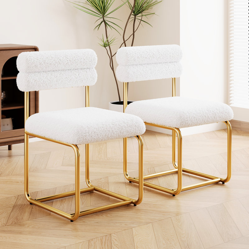 2 chaises de salle à manger blanches, un coussin épais pour la maison, un support ergonomique, des pieds en fer forgé doré et des sièges modernes de cuisine en tissu courbé et confortable