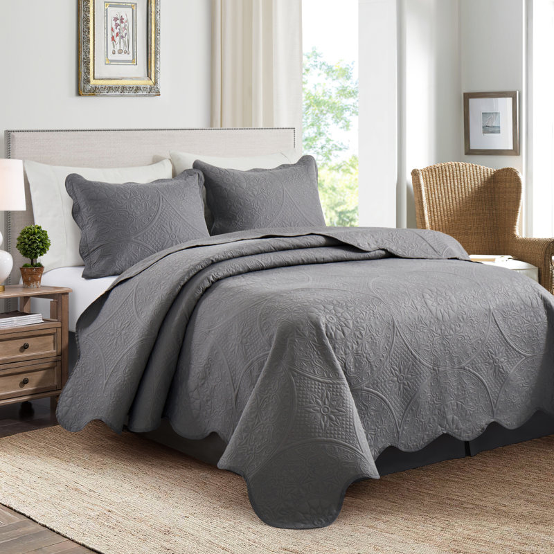 Floral Embossed Ultra-Soft Quilted Bedspread Set – Lightweight, All-Season Comfort With Matching Pillow Shams, Grey