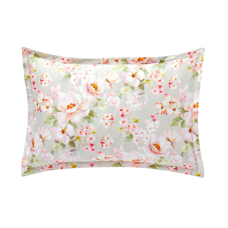 Voyageuse Standard Sham, Queen