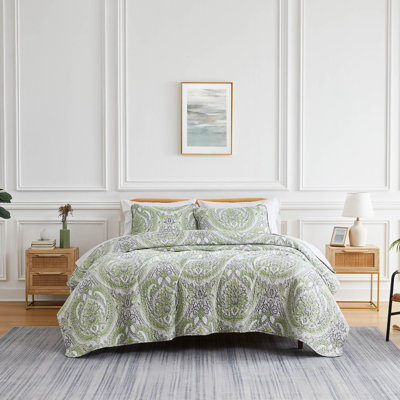 Pure Melody Oversized Light-weight Paisley Quilt Set with matching shams