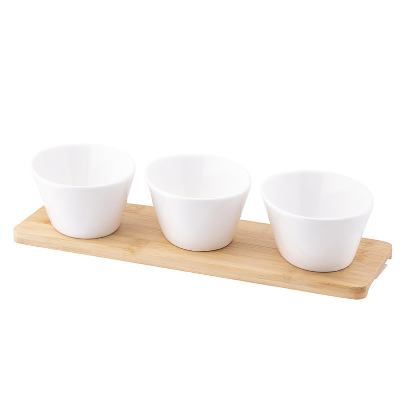 Regular Set Of 3 Oval Dips Made Of Cream Porcelain 150 Ml On A Bamboo Base 28x8.5x1cm