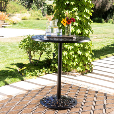 Table d'extérieur en aluminium moulé cuivré de 89 cm (35 pouces) - Stable et artistique, finition cuivre, ornée de délicates décorations en filigrane.